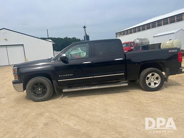 Image of Chevrolet Silverado equipment image 2