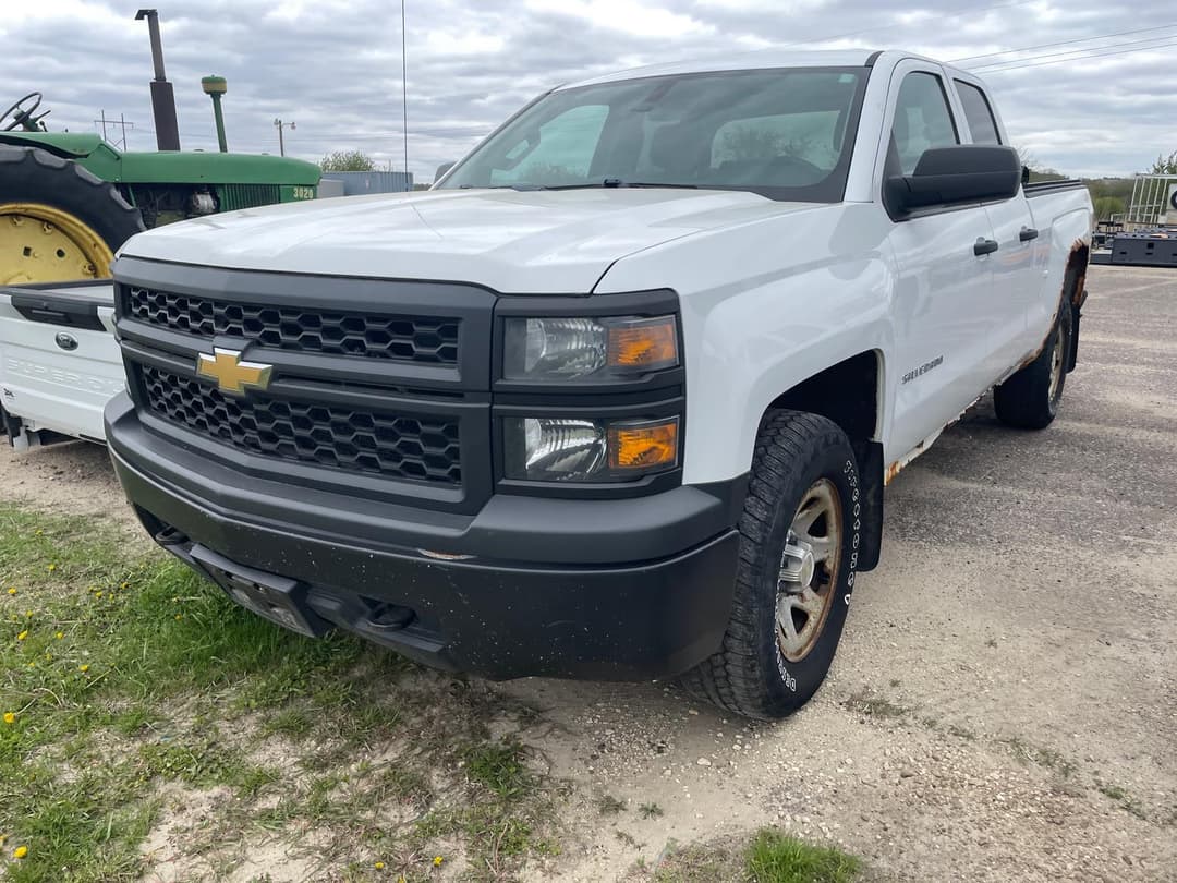 Image of Chevrolet Silverado Primary image