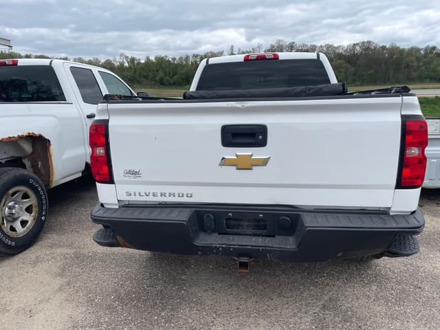 Image of Chevrolet Silverado equipment image 4