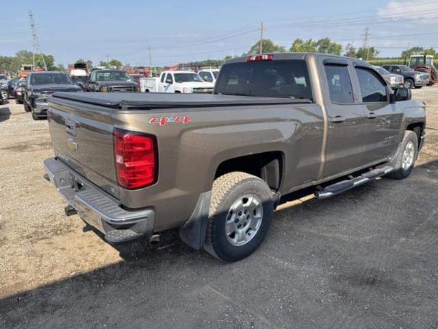 Image of Chevrolet 1500 equipment image 3