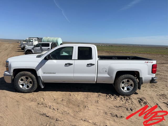 Image of Chevrolet 1500 equipment image 1