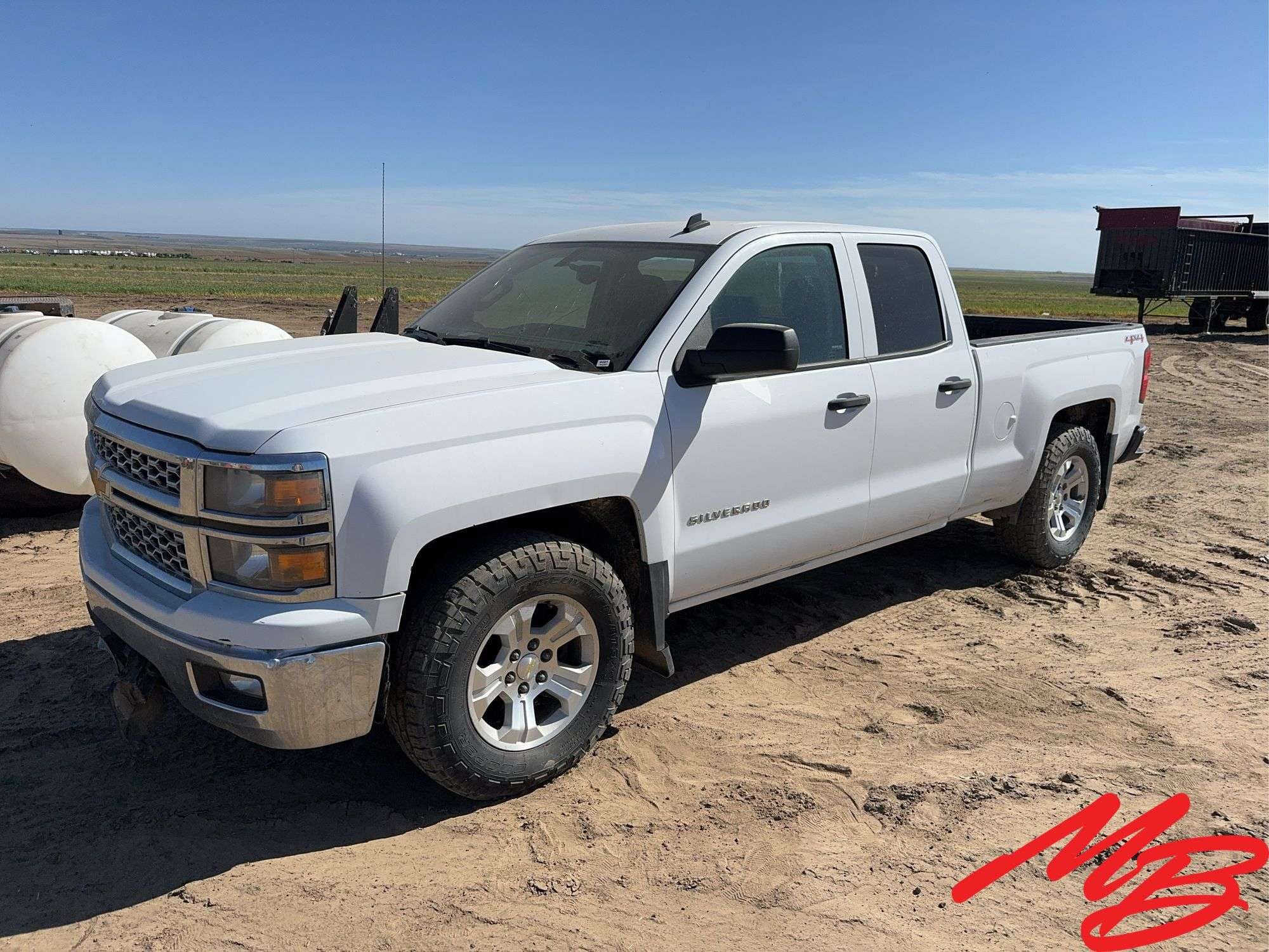 2014 Chevrolet 1500 Equipment Image0