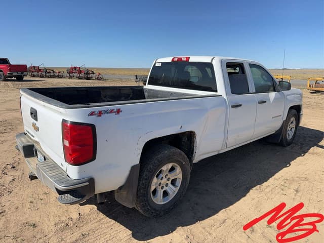 Image of Chevrolet 1500 equipment image 4