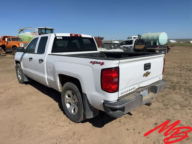 Image of Chevrolet 1500 equipment image 2