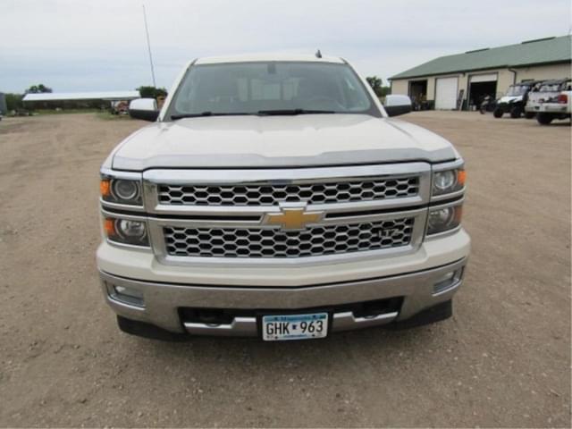 Image of Chevrolet Silverado equipment image 1