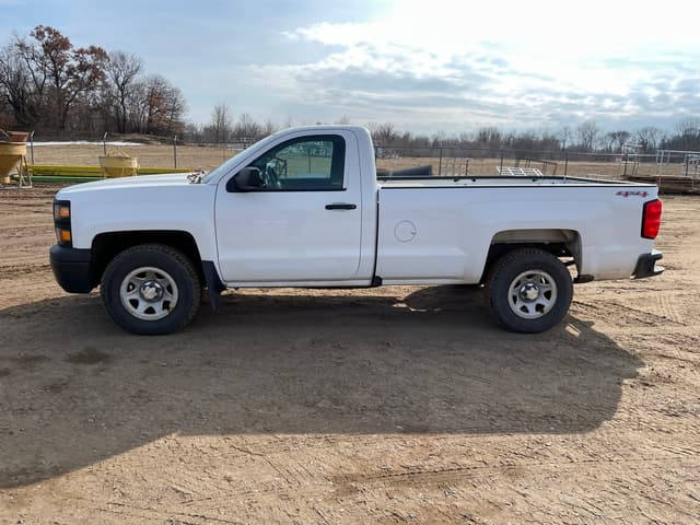 Image of Chevrolet Silverado equipment image 1