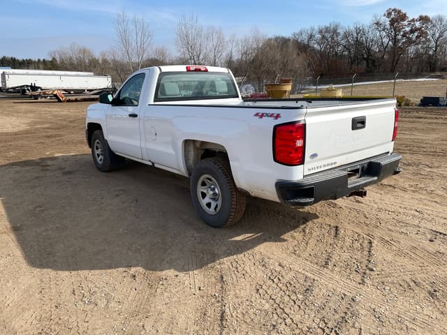 Image of Chevrolet Silverado equipment image 2