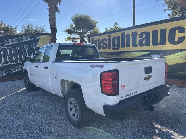 Image of Chevrolet Silverado equipment image 1