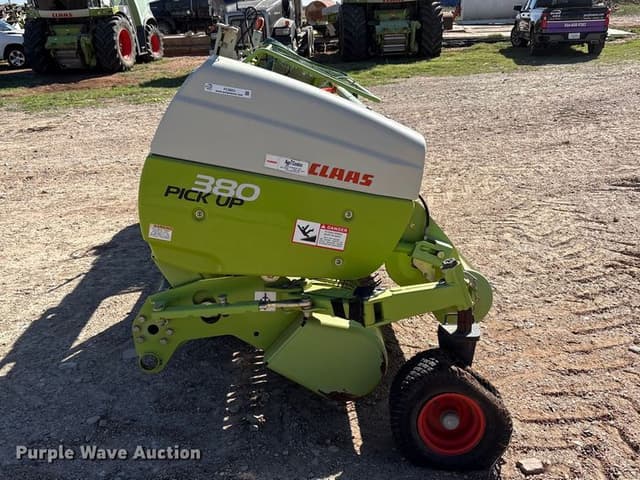 Image of CLAAS 380 equipment image 3