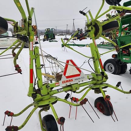 Image of CLAAS Volto 52T equipment image 2