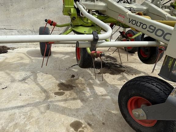 Image of CLAAS Volto 900T equipment image 4