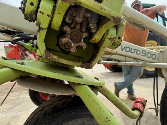 Image of CLAAS Volto 900T equipment image 1