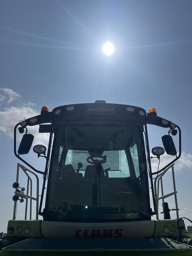 Image of CLAAS Jaguar 940 equipment image 4