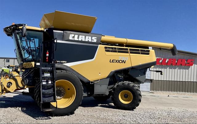 Image of CLAAS Lexion 730 equipment image 1