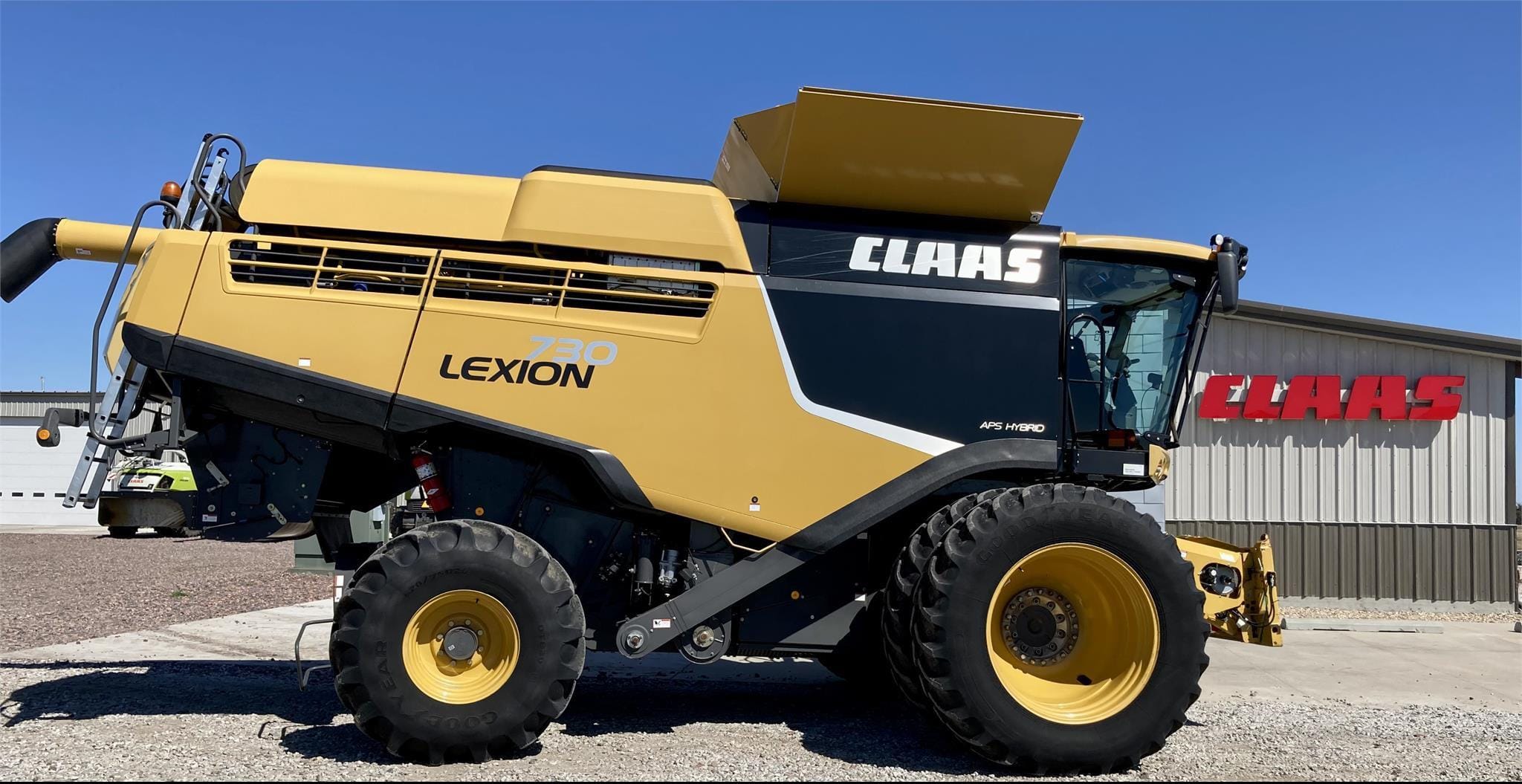 2014 CLAAS Lexion 730 Equipment Image0