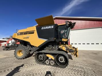 Main image CLAAS LEXION 740