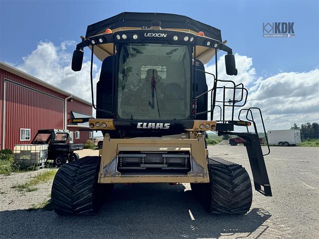 Image of CLAAS LEXION 740TT equipment image 2