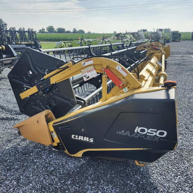 Image of CLAAS 1050 Maxflex equipment image 1