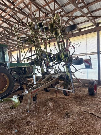 2014 CLAAS Volto 1100T Equipment Image0