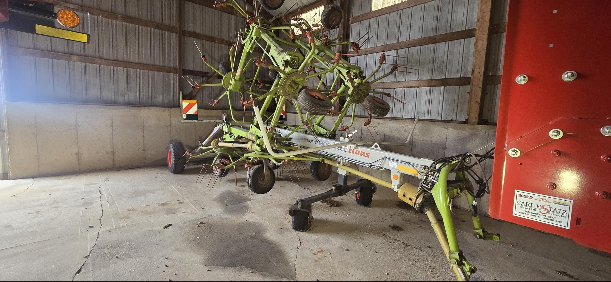 2014 CLAAS Volto 1300T Equipment Image0