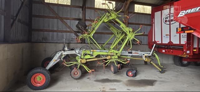 Image of CLAAS Volto 1300T equipment image 2