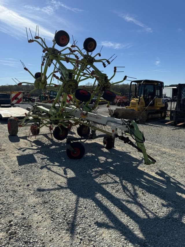 Image of CLAAS Volto 1320T equipment image 2