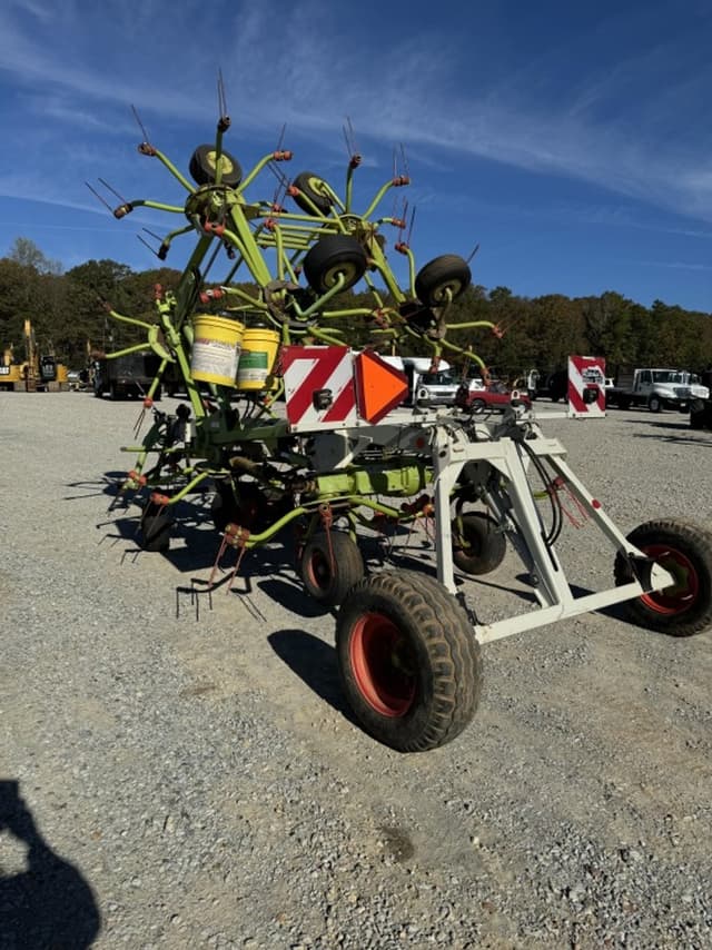 Image of CLAAS Volto 1320T equipment image 1