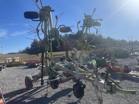 Image of CLAAS Volto 900 equipment image 4