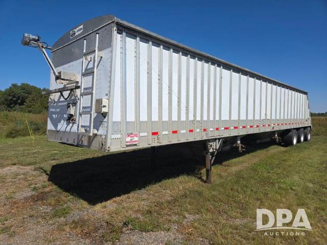 Image of Cornhusker 800 equipment image 1