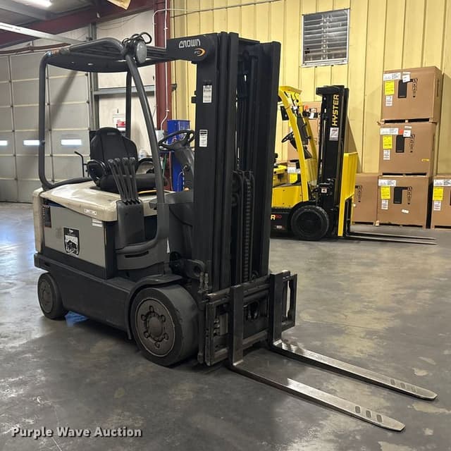 Image of Crown FC equipment image 2