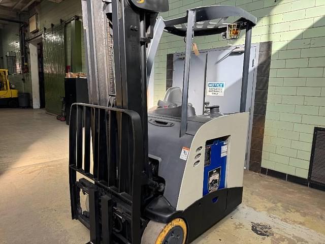 Image of Crown RC5530-30 equipment image 3