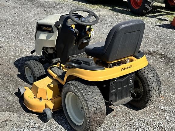 Image of Cub Cadet LGT1054 equipment image 3