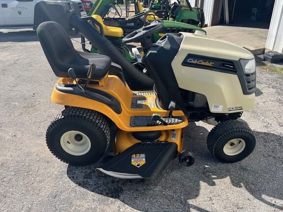2014 Cub Cadet LTX1042 Equipment Image0