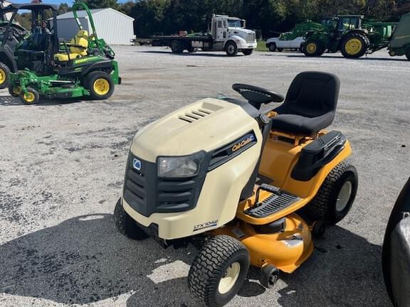 Image of Cub Cadet LTX1042 equipment image 3