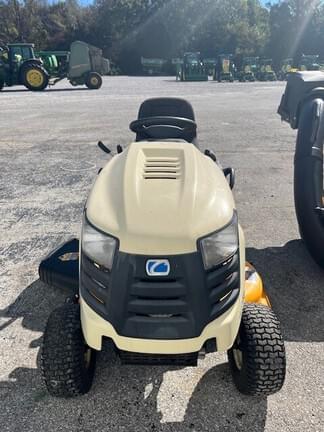 Image of Cub Cadet LTX1042 equipment image 2