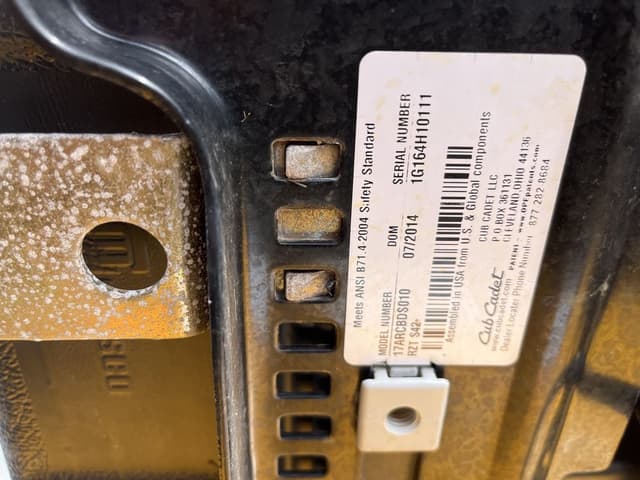 Image of Cub Cadet RZT-SX42 equipment image 2