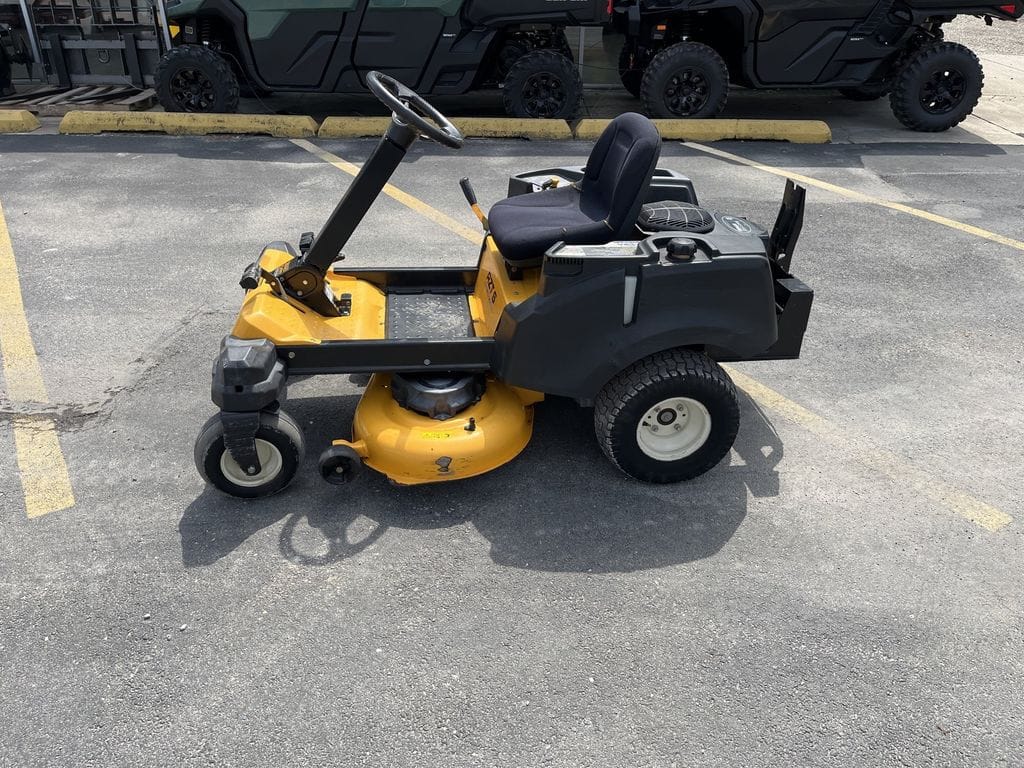 2014 Cub Cadet RZT-SX42 Equipment Image0