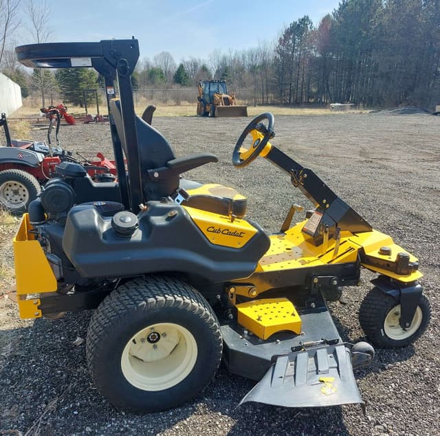 Image of Cub Cadet Tank SZ equipment image 4