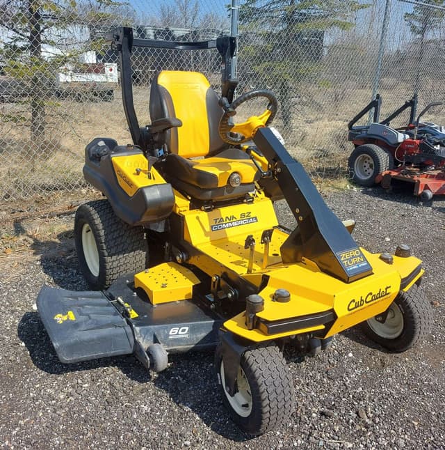 Image of Cub Cadet Tank SZ equipment image 1