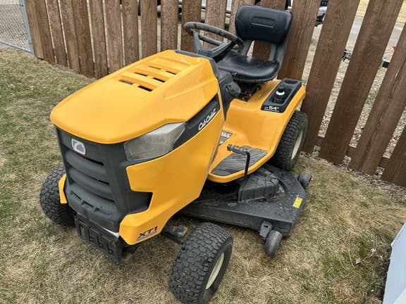 Image of Cub Cadet XT1 equipment image 2