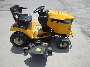 2014 Cub Cadet XT2 Equipment Image0