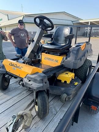 Image of Cub Cadet Z Force SZ equipment image 1