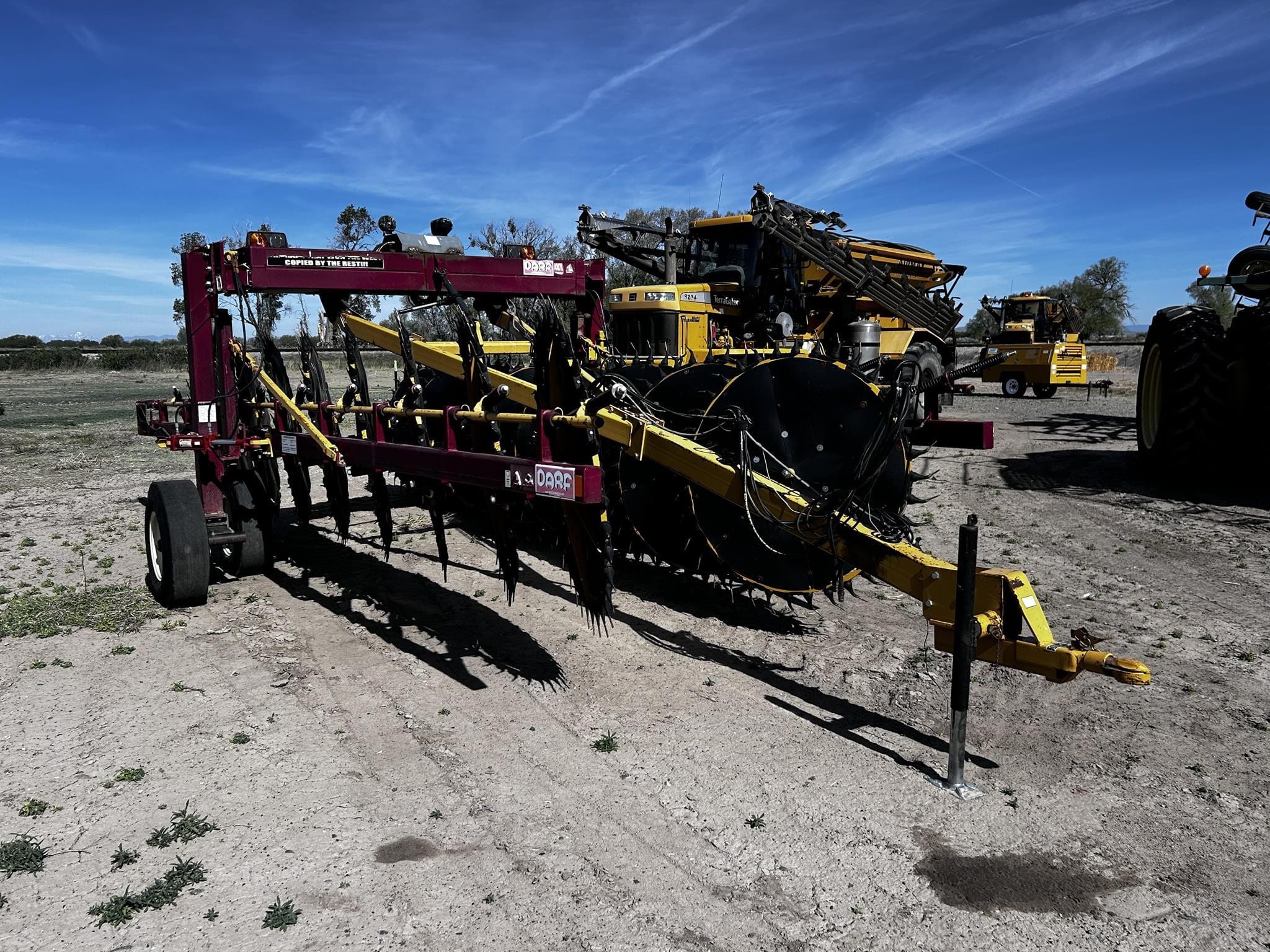 2014 Darf 1017LFDB Equipment Image0