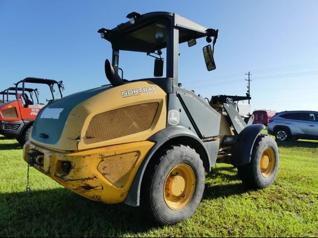 Image of John Deere 204K equipment image 2