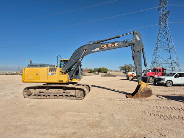 Image of John Deere 210G equipment image 3