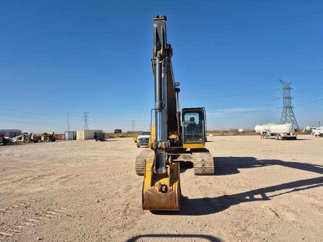 Image of John Deere 210G equipment image 1