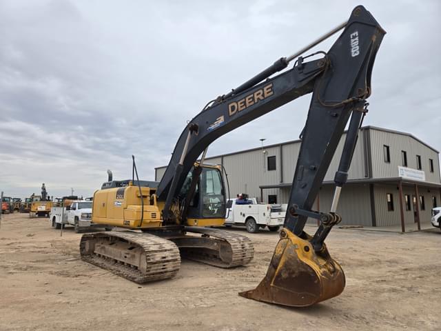 Image of John Deere 210G equipment image 1