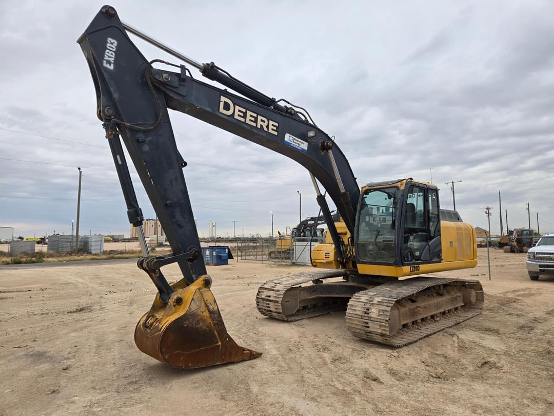 Image of John Deere 210G Primary image