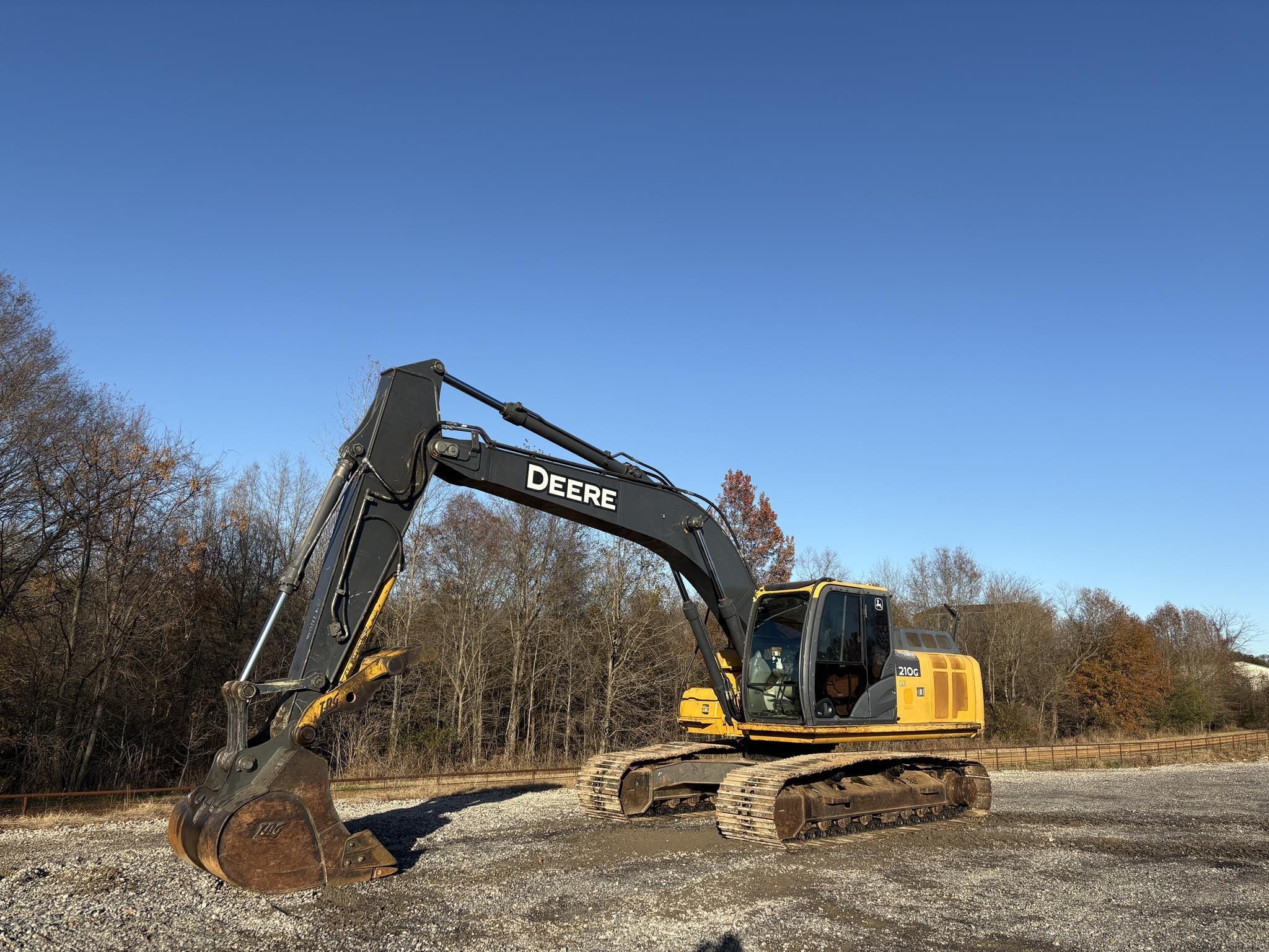 Main image John Deere 210G LC