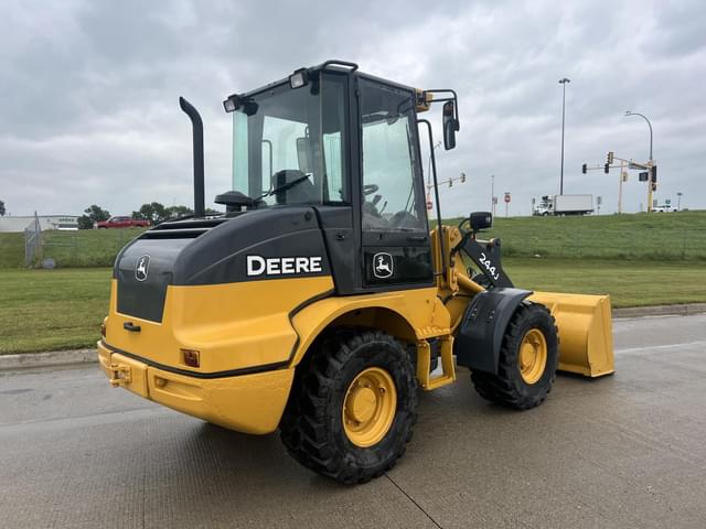 Image of John Deere 244J equipment image 4